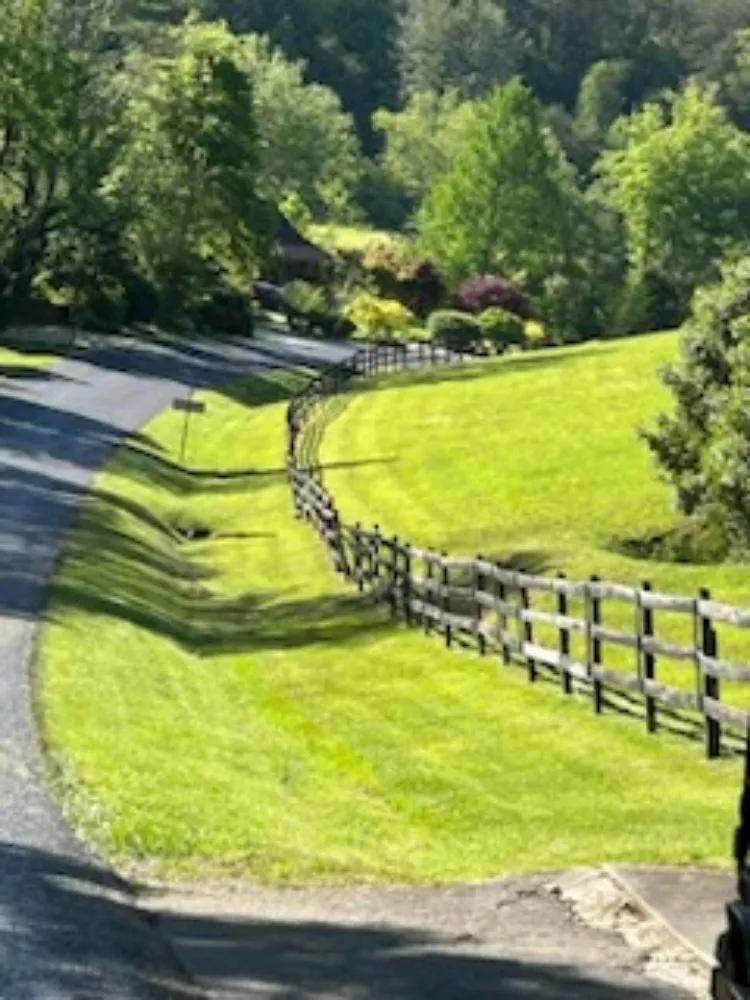 Trusted yard maintenance in Lenoir, NC - Aaron's lawn Care