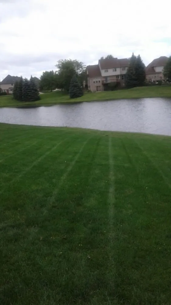 Reliable lawn mowing service experts serving Waterford Township, MI - Aaron's lawn care