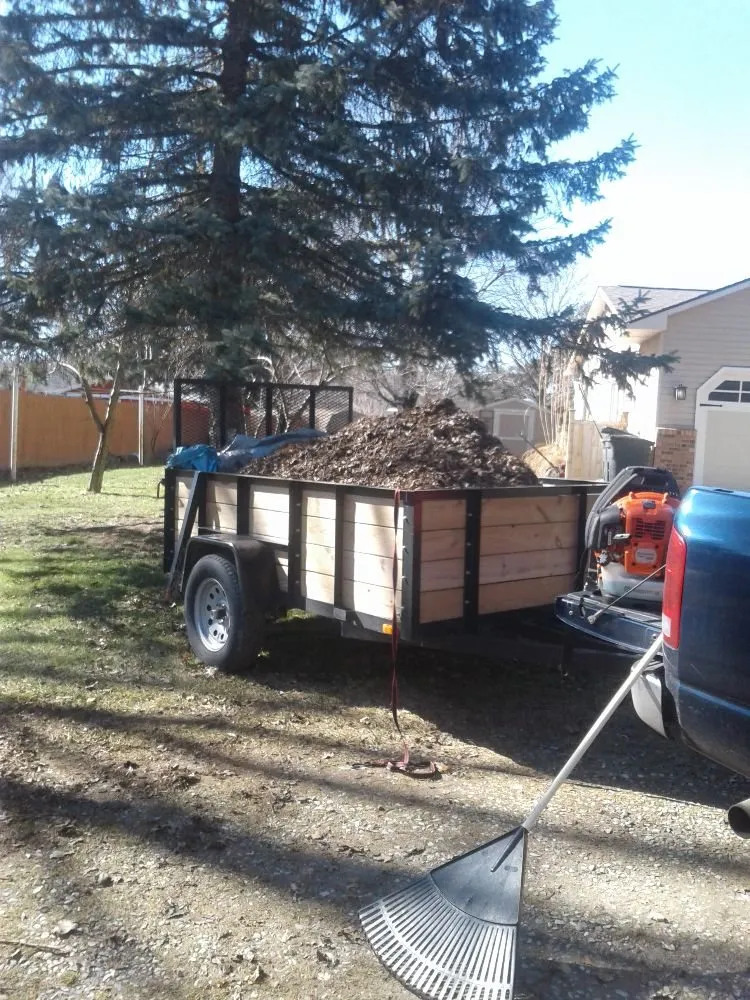 Top-rated lawn mowing service experts serving Waterford Township, MI - Aaron's lawn care