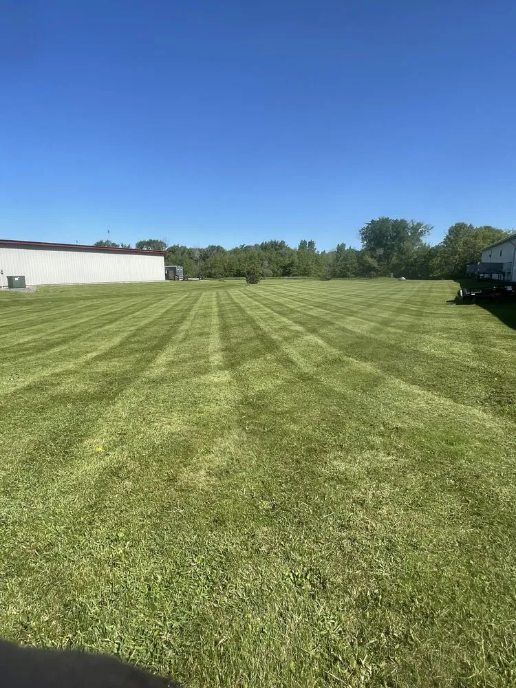 Professional lawn care service in Kasson, MN - Aarons Lawn Service