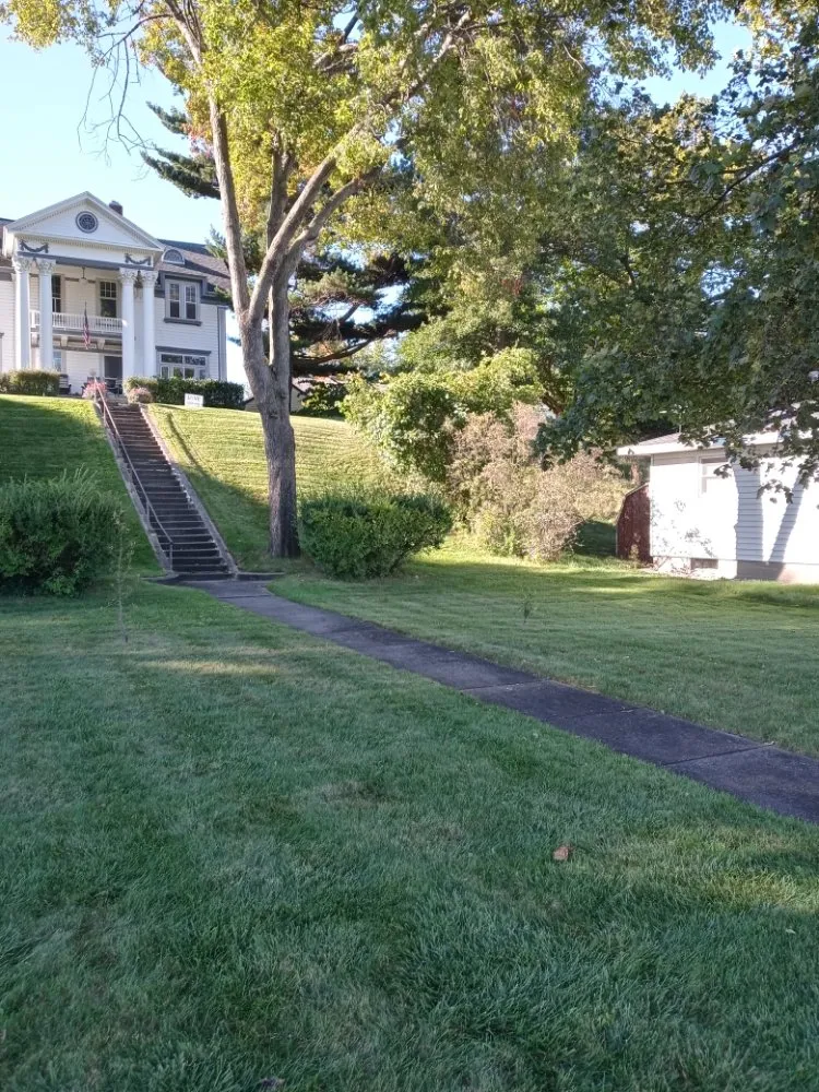 Top-rated lawn care service near you in Muskegon, MI by AARON'S LAWN SERVICE