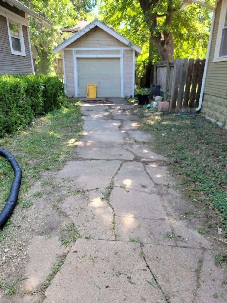 Top-rated landscape design in Wichita, KS - Aaron's Lawn Service