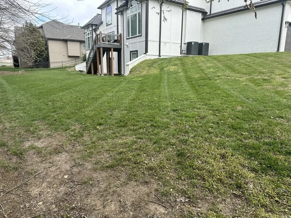 Top-rated yard cleanup service in Wichita, KS by Aarons Mowing