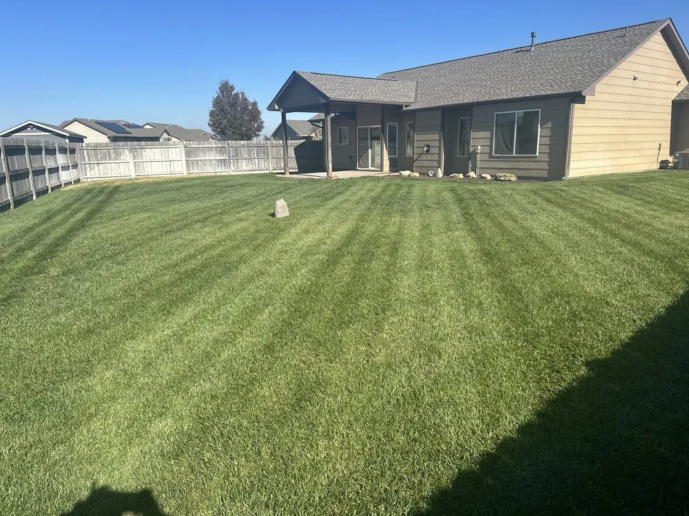 Professional lawn care service experts serving Wichita, KS - Aarons Mowing