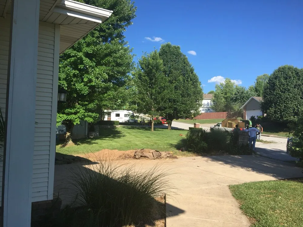 Top-rated garden landscaping experts serving Ozark, MO - Aaron's Tree Trimming Service