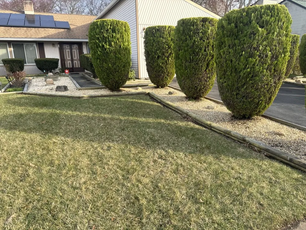 Custom lawn care service experts serving Hammonton, NJ - Aaylandscaping