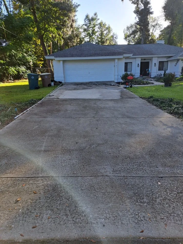 Affordable residential landscaping in Ocala, FL - A&B Cleaning and Services