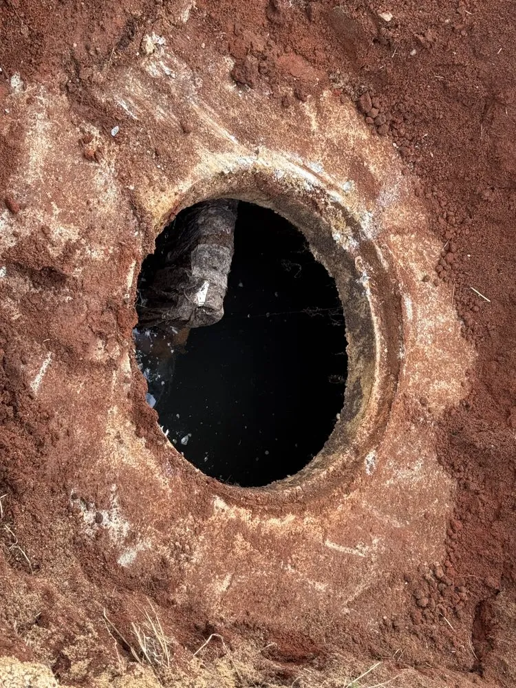 Local lawn care service with custom design in Pike Road, AL by AB Contracting And Landscaping