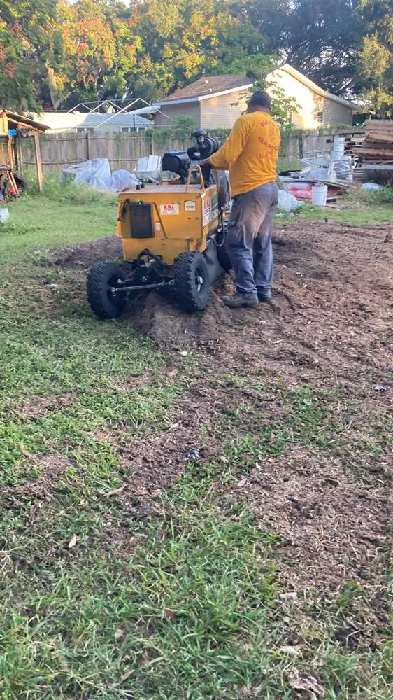 Professional lawn care service for beautiful yards in Leesburg, FL by Ab Landscaping and Tree Service