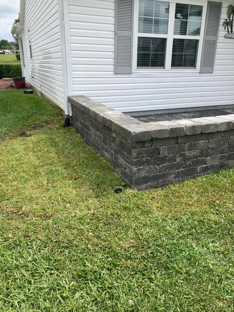 Trusted lawn care service for residential properties in Leesburg, FL by Ab Landscaping and Tree Service