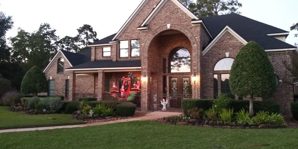 Custom garden landscaping in Houston, TX - AB Landscaping