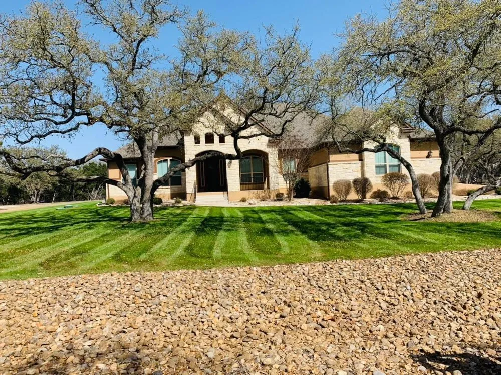 Professional garden landscaping in San Marcos, TX - A&B Lawn Service