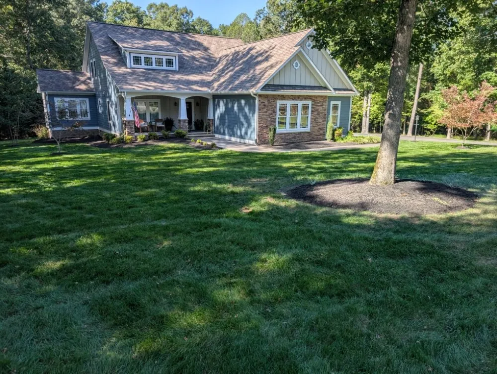 Expert lawn care service near you in Maidens, VA by A&B Lawncare