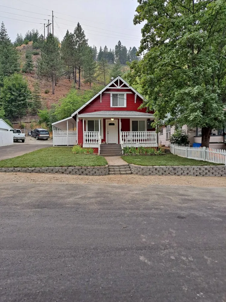 Custom yard cleanup service experts serving Spokane, WA - AB Rockeries and Construction