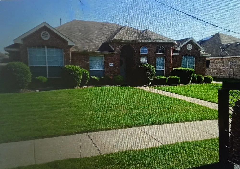 Local lawn mowing service in Cedar Hill, TX - AB Services