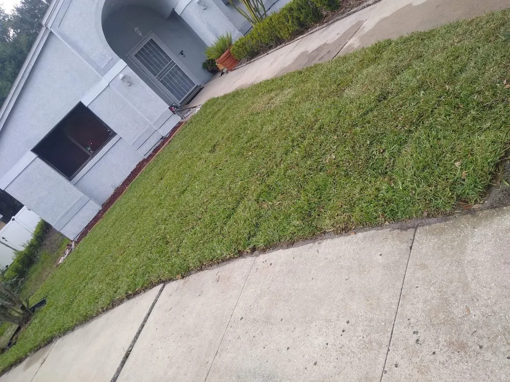 Professional lawn care service in Altamonte Springs, FL by Abbott Lawn Care