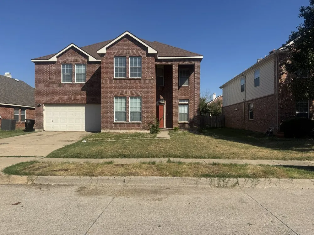 Expert landscaping services for homes in Aubrey, TX by Abbott’s Haul Off & Transport