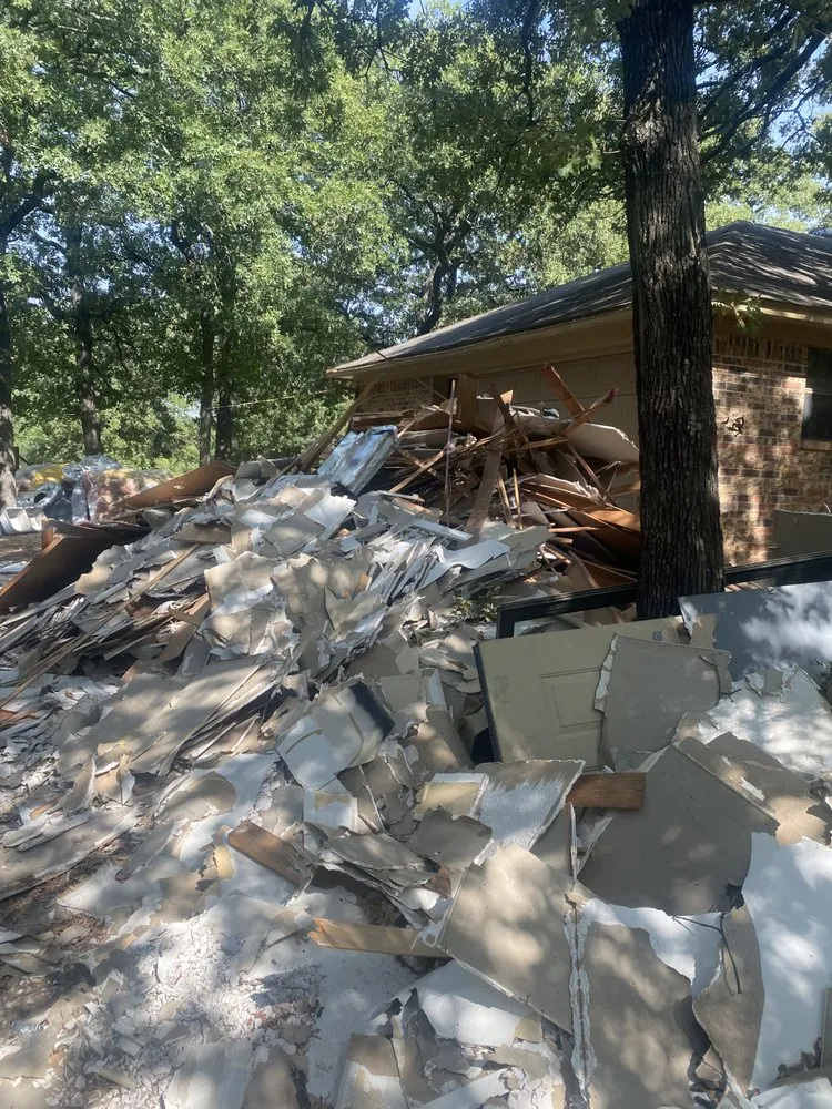 Affordable yard maintenance experts serving Aubrey, TX - Abbott’s Haul Off & Transport