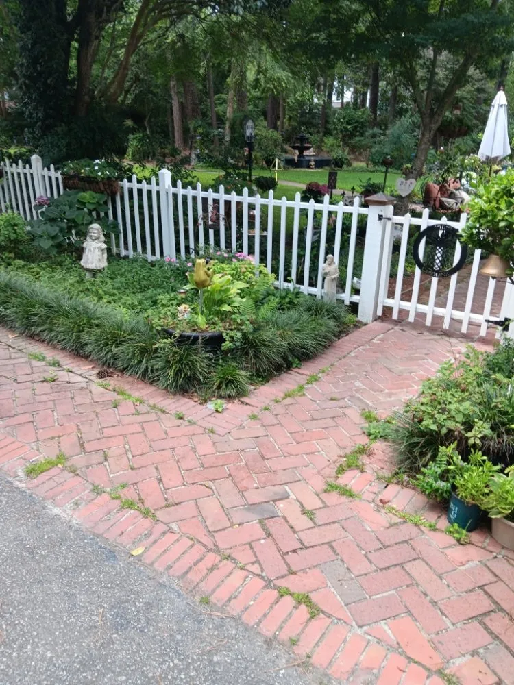 Local lawn mowing service in North Charleston, SC by ABC Bright