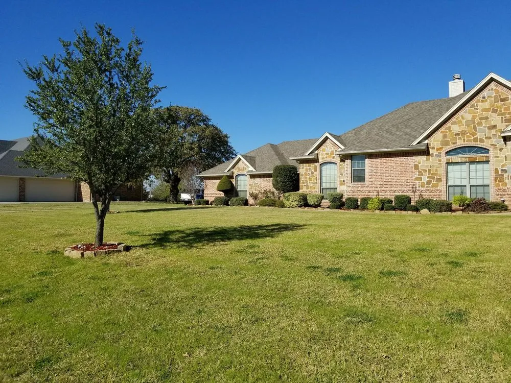 Professional garden landscaping experts serving Crowley, TX - ABC Lawn Service