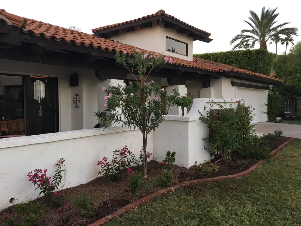 Custom lawn mowing service experts serving Phoenix, AZ - ABC Scapes