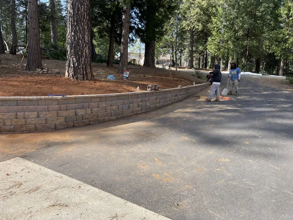 Trusted garden landscaping in Yuba City, CA by Abel Gonzales Maintenance