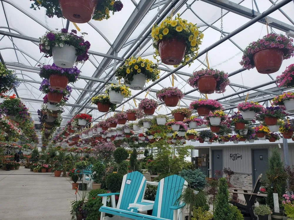 Professional lawn care service with custom design across Saginaw, MI - Abele Greenhouse & Garden Center