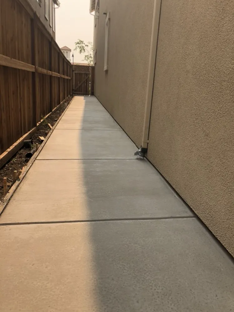 Custom landscaping services in Mountain House, CA - ABH Landscape & Construction