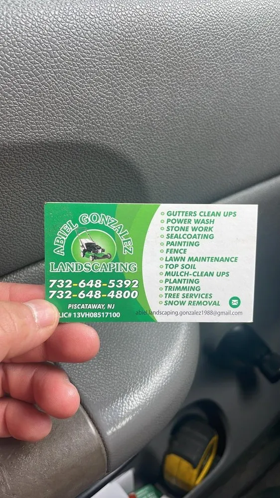 Professional yard cleanup service for residential properties in North Plainfield, NJ by Abiel Gonzalez Landscaping