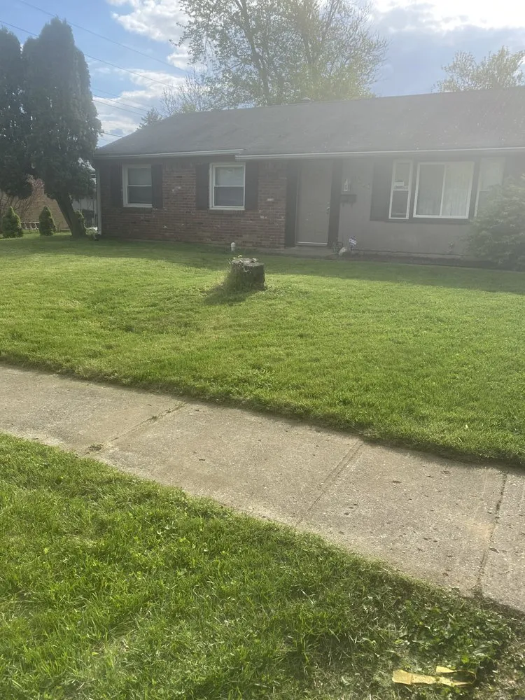 Custom residential landscaping in Lawrence, IN by Abimo Heart