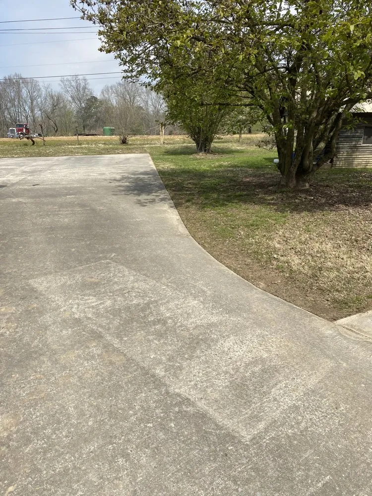 Expert residential landscaping experts serving Cullman, AL - Abishai 143