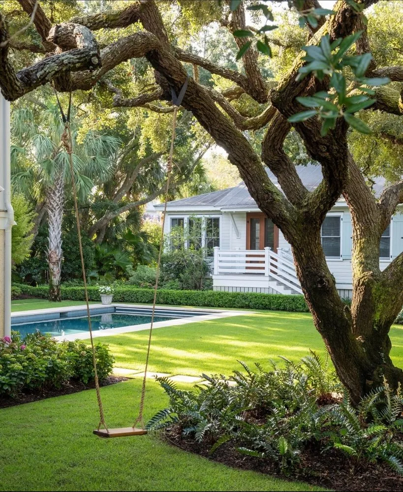 Professional residential landscaping in Hollywood, SC by Ables Landscapes