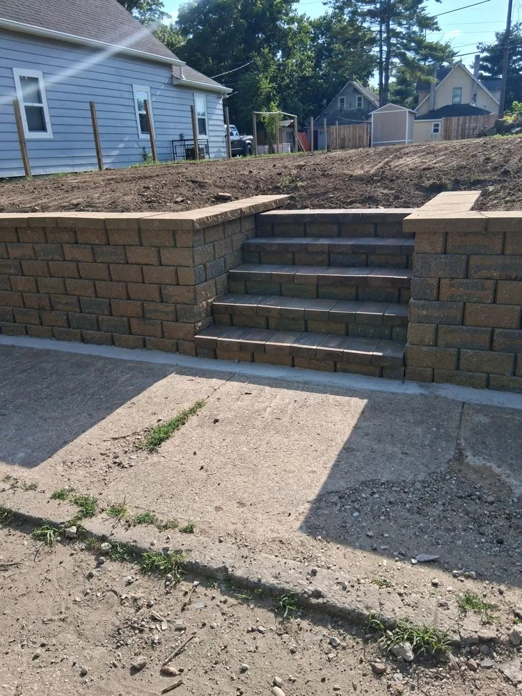 Reliable yard maintenance for beautiful yards in Greenwood, IN by Abloom Hardscapes