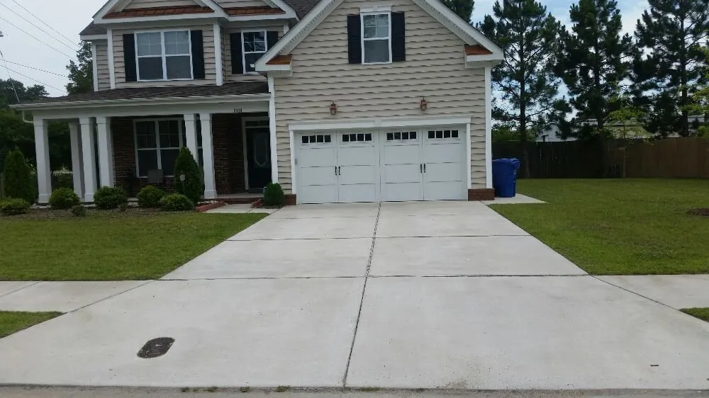 Reliable lawn mowing service near you across Norfolk, VA - ABM Lawn Care