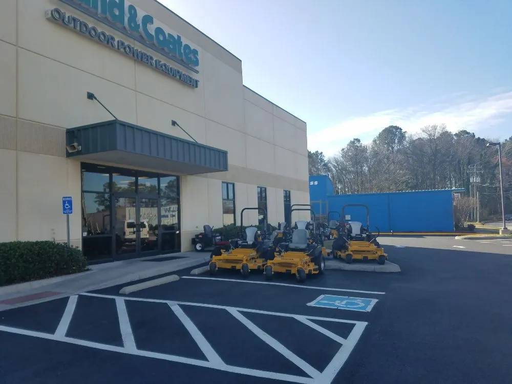 Trusted lawn care service experts serving Norfolk, VA - ABM Lawn Care