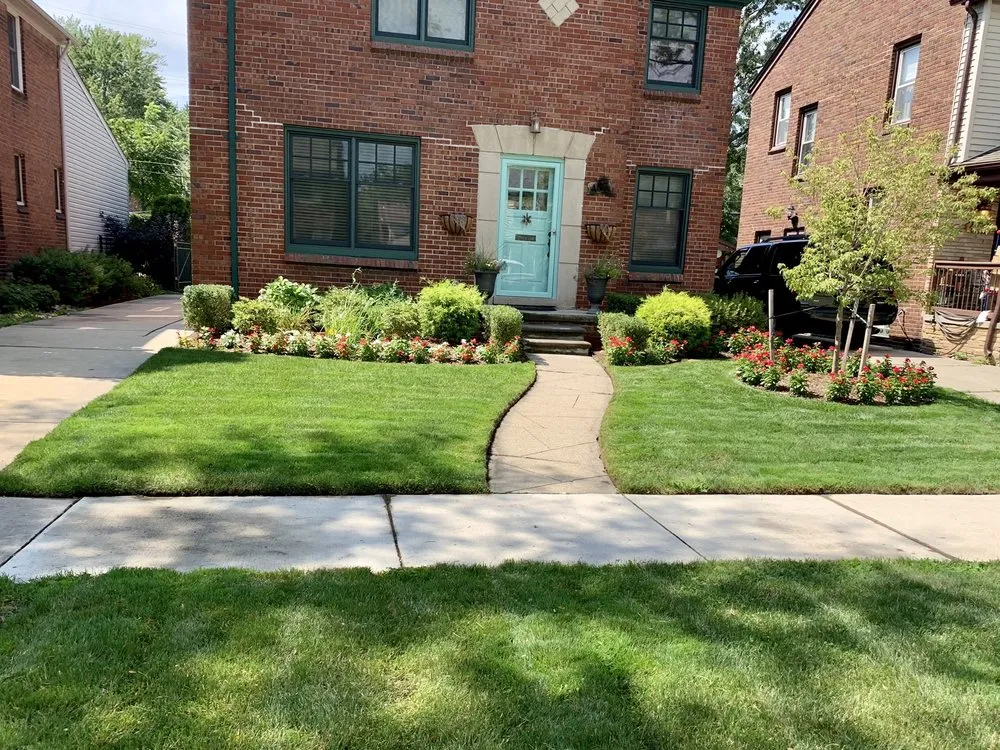 Affordable garden landscaping in Detroit, MI by About Time Lawn Care