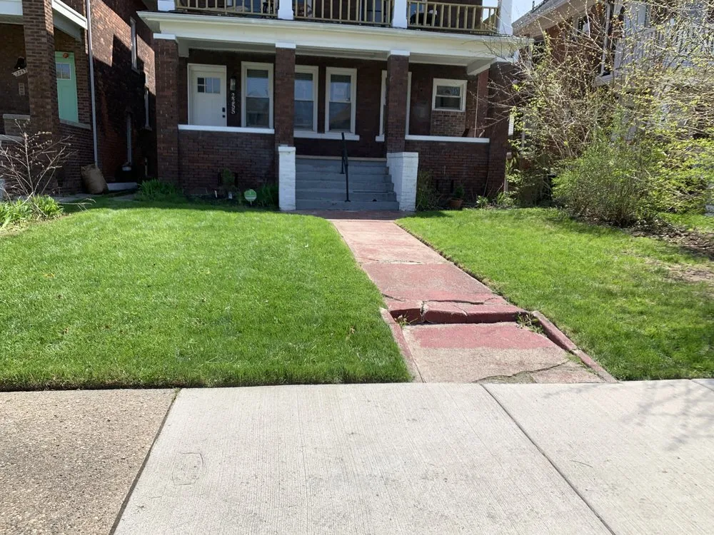 Custom lawn care service experts serving Detroit, MI - About Time Lawn Care