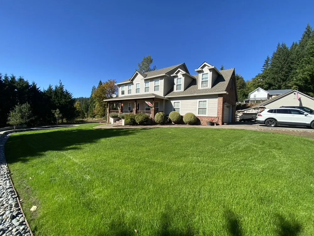 Affordable landscape design in Ridgefield, WA by Above & Beyond Hydroseed