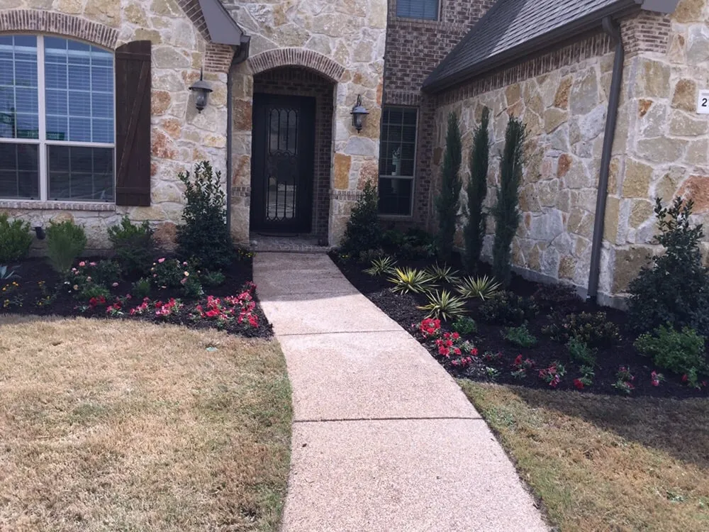 Affordable garden landscaping in Southlake, TX - Above & Beyond Landscaping