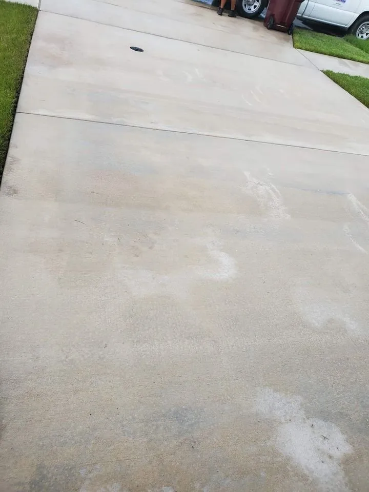 Custom lawn care service for homes across St Cloud, FL - Above & Beyond Pressure Washing & Landscaping