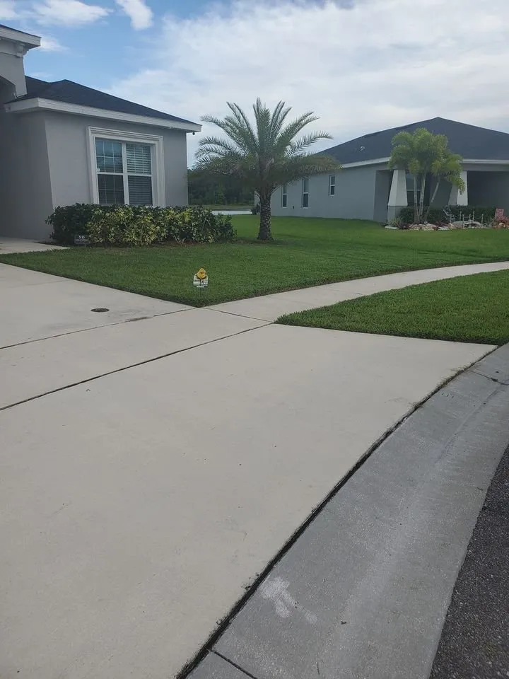 Reliable landscaping services in St Cloud, FL - Above & Beyond Pressure Washing & Landscaping