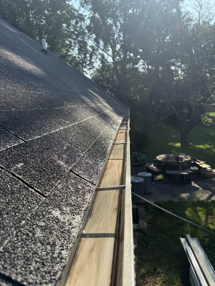Custom residential landscaping experts serving Toledo, OH - Above All Gutter Cleaning