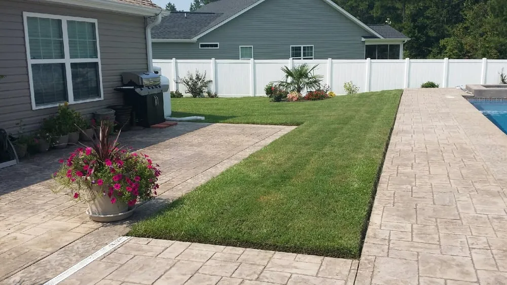 Custom lawn care service in Myrtle Beach, SC - Above All Landscaping