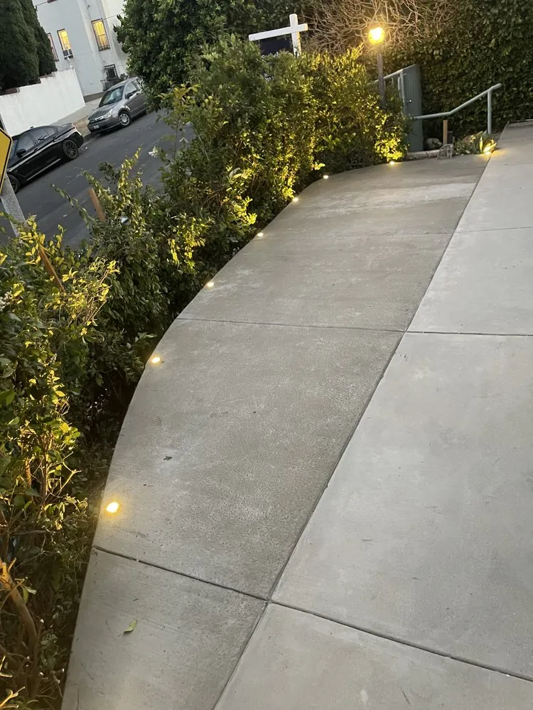 Top-rated yard maintenance for year-round maintenance across San Fernando Valley, CA - Above And Beyond Builders