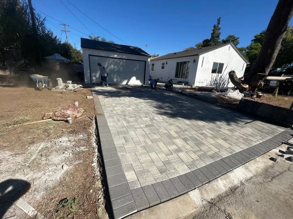 Reliable garden landscaping in San Fernando Valley, CA by Above And Beyond Builders