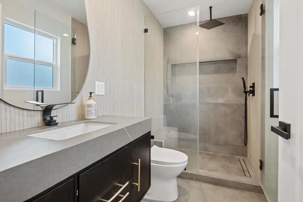 Expert lawn mowing service experts serving San Fernando Valley, CA - Above And Beyond Builders