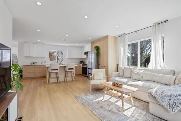 Above And Beyond Builders Logo