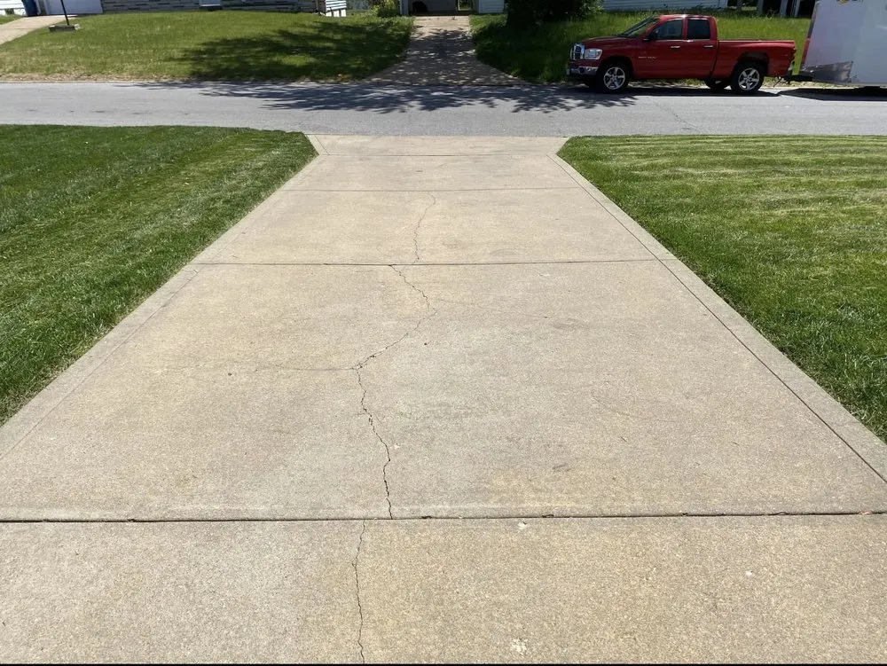 Top-rated yard cleanup service with custom design across Ofallon, MO - Above And Beyond Lawn Services