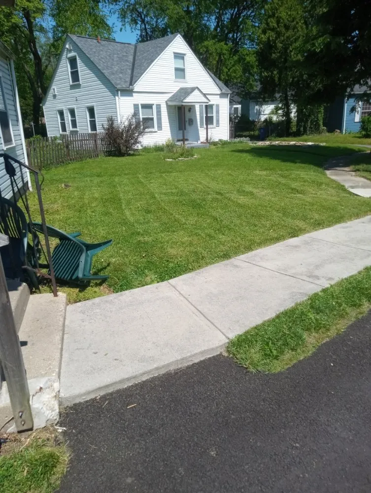 Trusted yard cleanup service experts serving Columbus, OH - Above and Beyond Lawncare