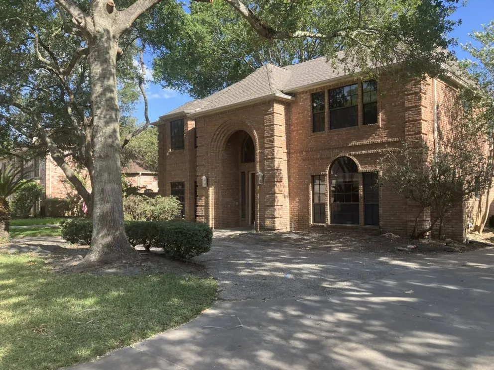 Top-rated landscape design in Houston, TX - Above Average Landscaping